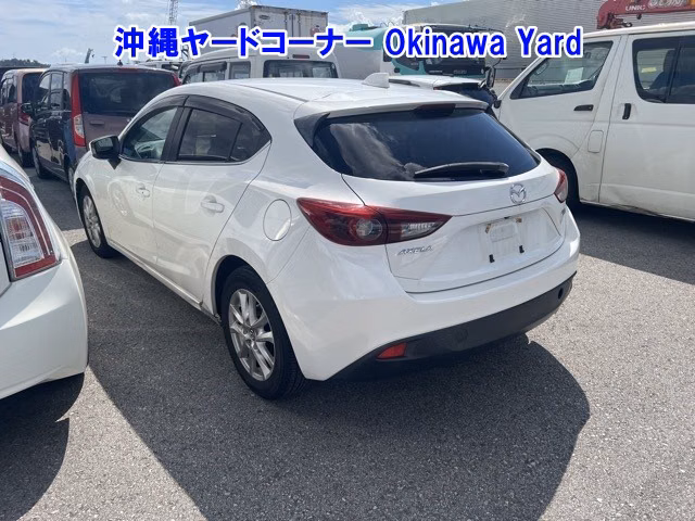 MAZDA AXELA