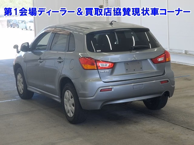 MITSUBISHI RVR