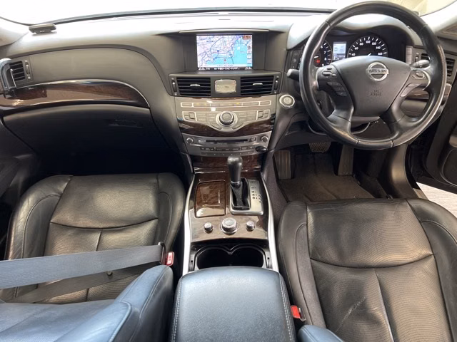 NISSAN FUGA