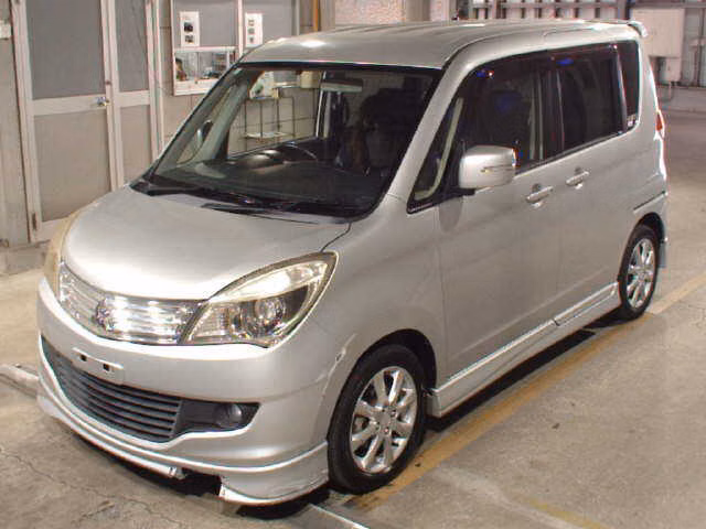 MITSUBISHI DELICA D:2