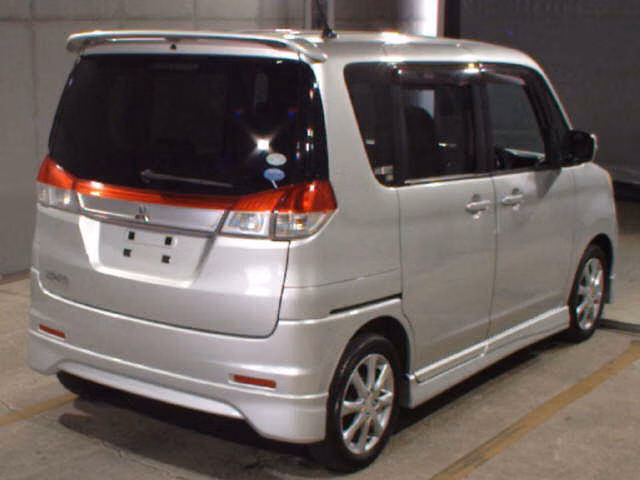 MITSUBISHI DELICA D:2