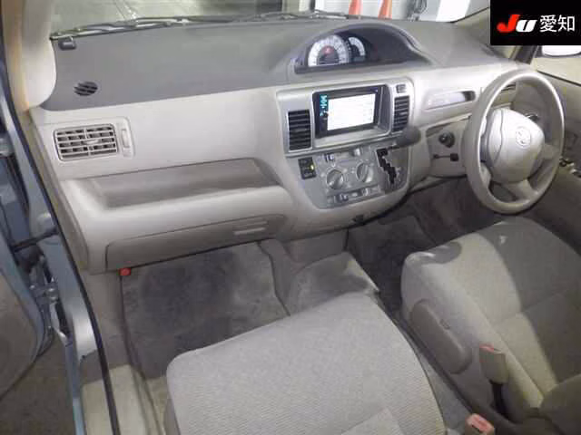 TOYOTA RAUM