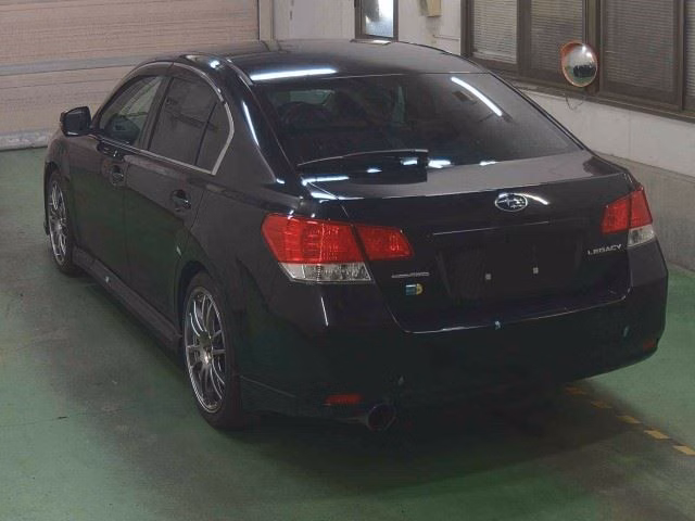 SUBARU LEGACY B4