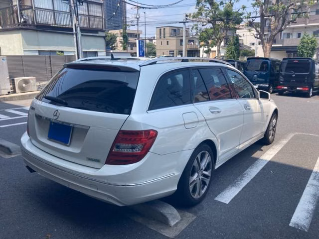 MERCEDES-BENZ C-CLASS