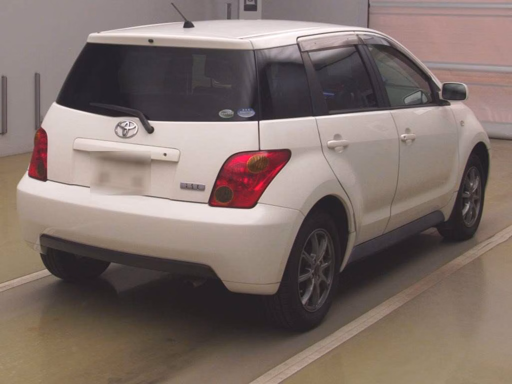 TOYOTA IST