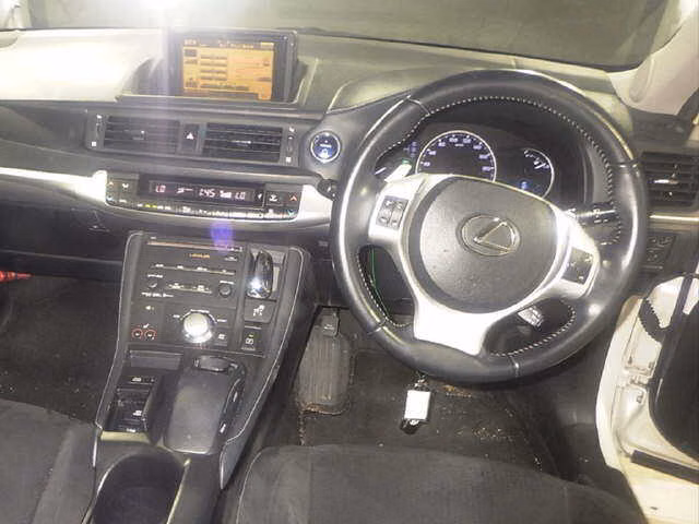 LEXUS CT200H