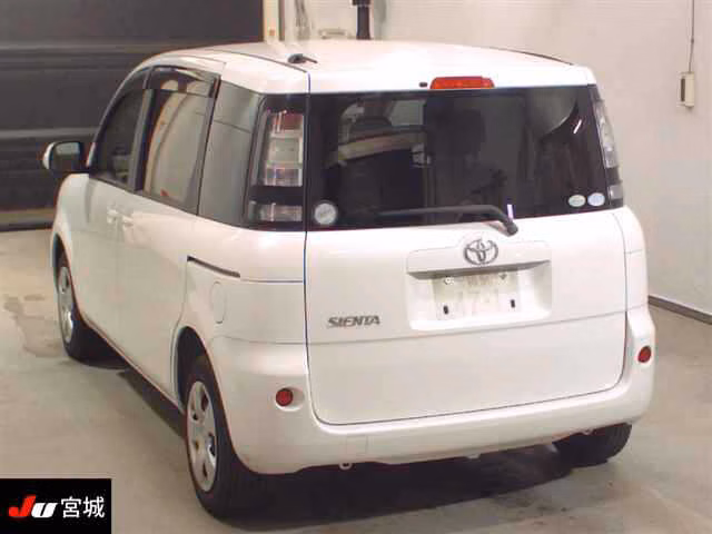 TOYOTA SIENTA