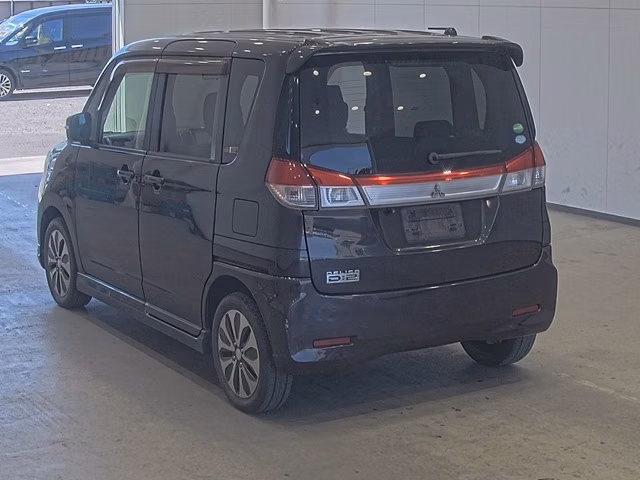 MITSUBISHI DELICA D:2