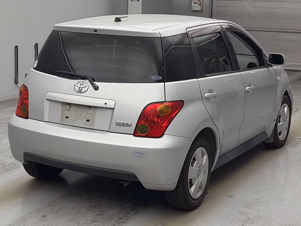 TOYOTA IST