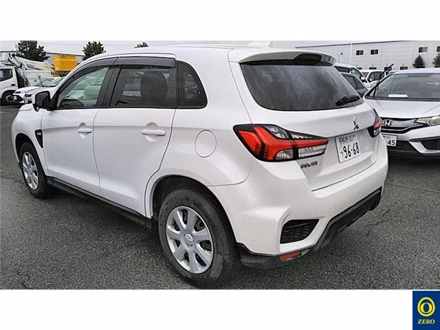MITSUBISHI RVR
