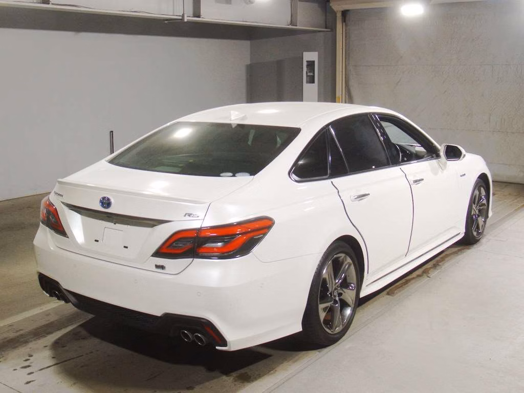 TOYOTA CROWN