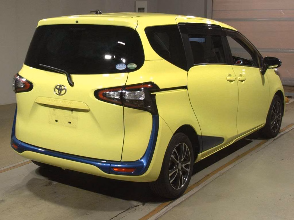 TOYOTA SIENTA
