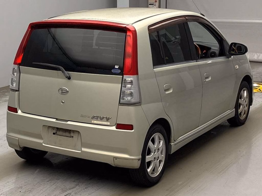 DAIHATSU MIRA AVY
