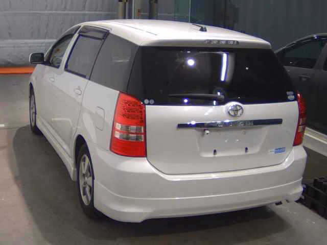 TOYOTA WISH