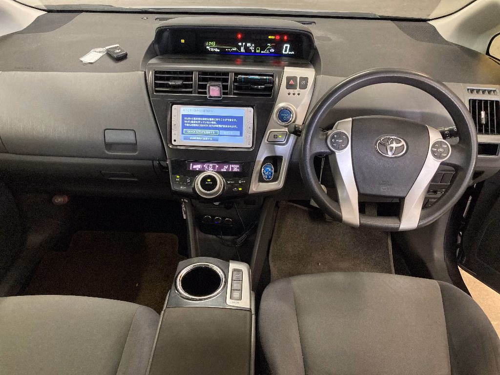 TOYOTA PRIUS ALPHA