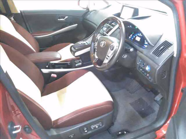 TOYOTA SAI