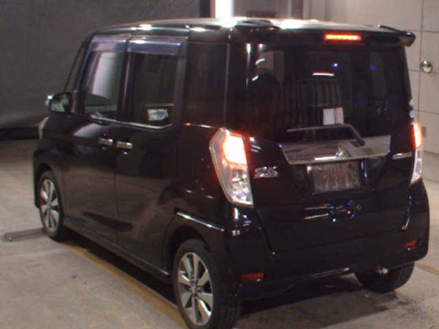 MITSUBISHI EK SPACE