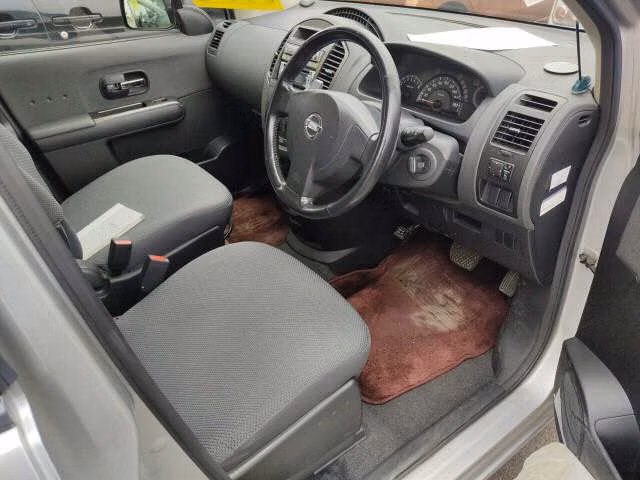 NISSAN LAFESTA