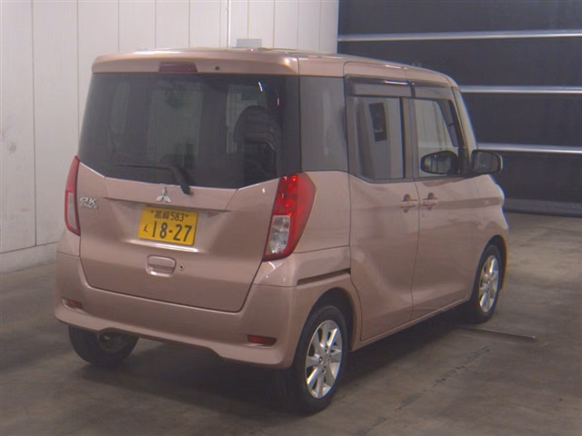 MITSUBISHI EK SPACE