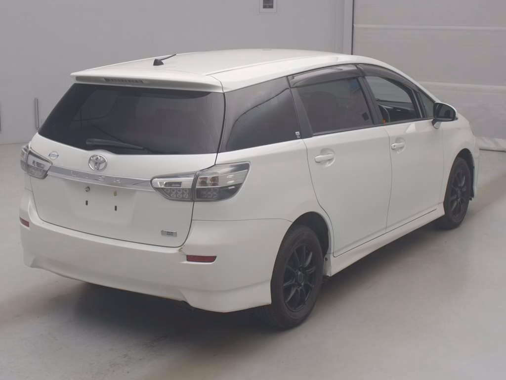 TOYOTA WISH