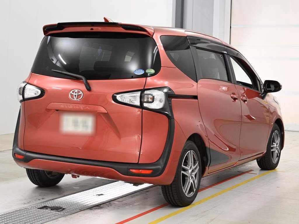 TOYOTA SIENTA