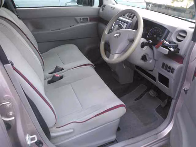 DAIHATSU MOVE CONTE
