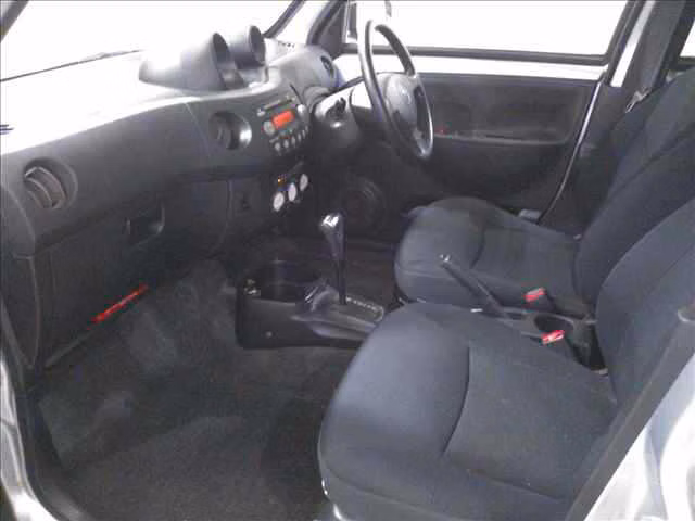 DAIHATSU ESSE