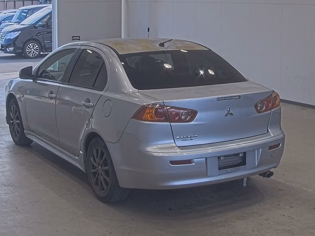 MITSUBISHI GALANT FORTIS