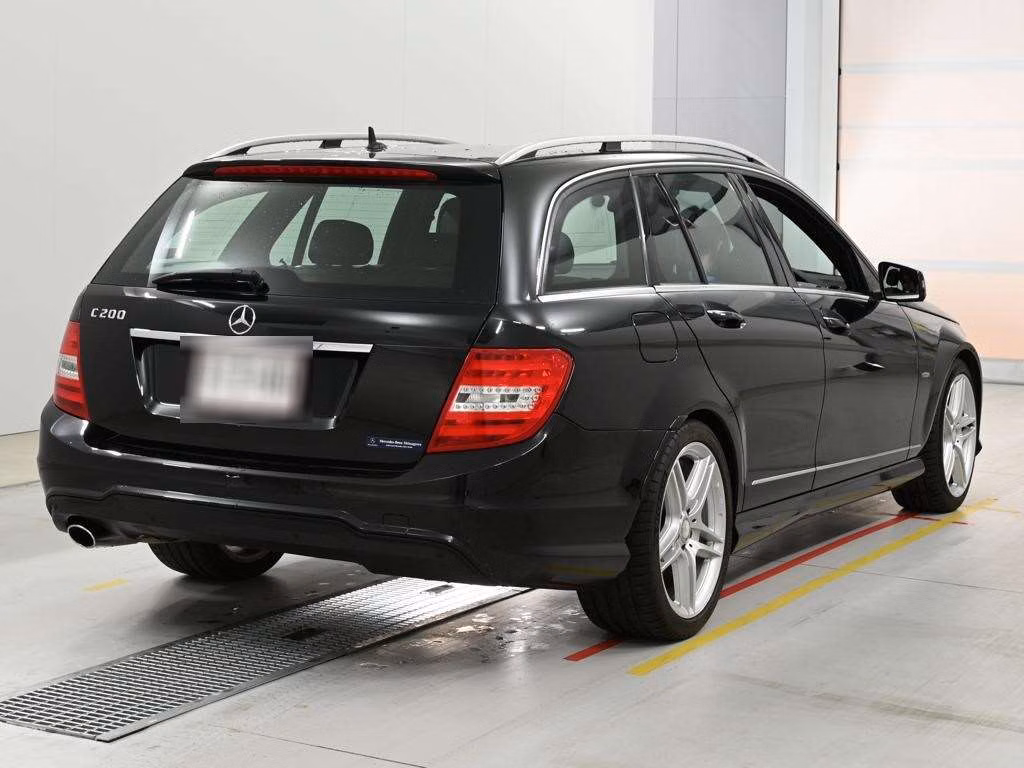 MERCEDES-BENZ C-CLASS