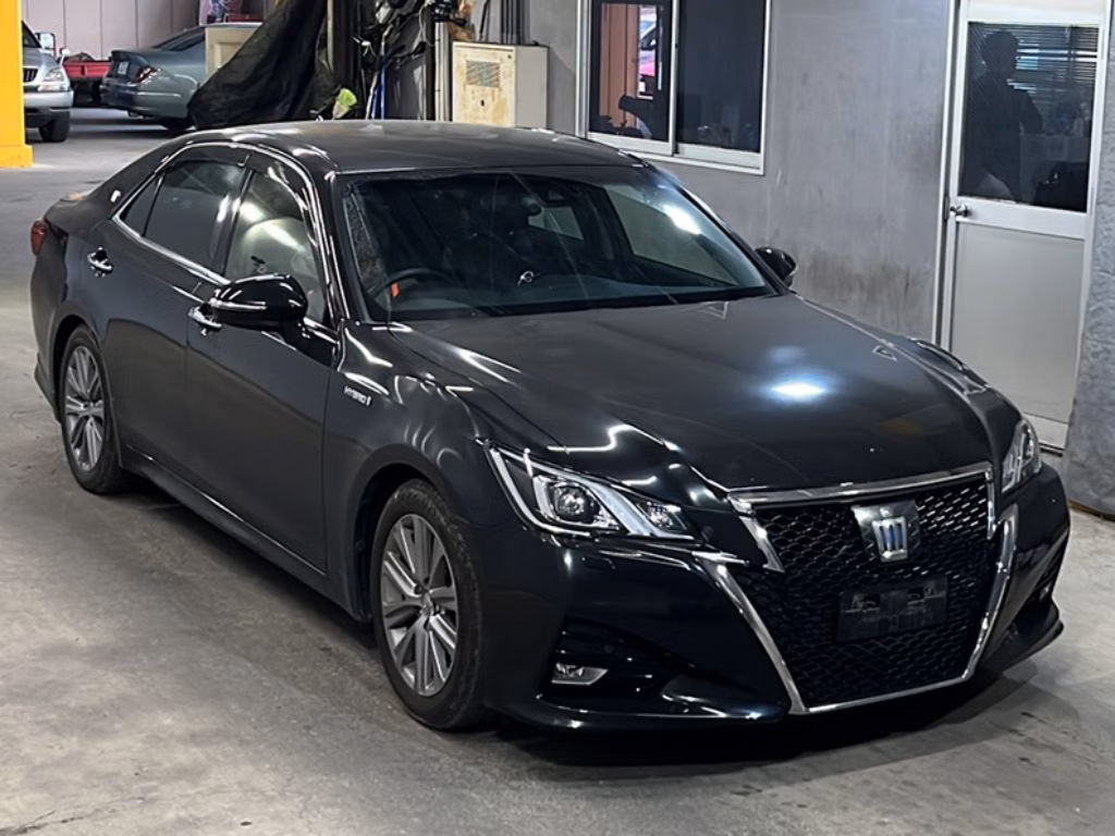 TOYOTA CROWN