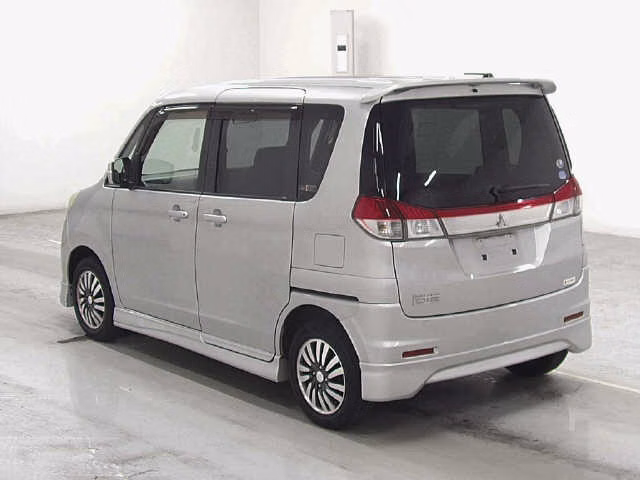 MITSUBISHI DELICA D:2