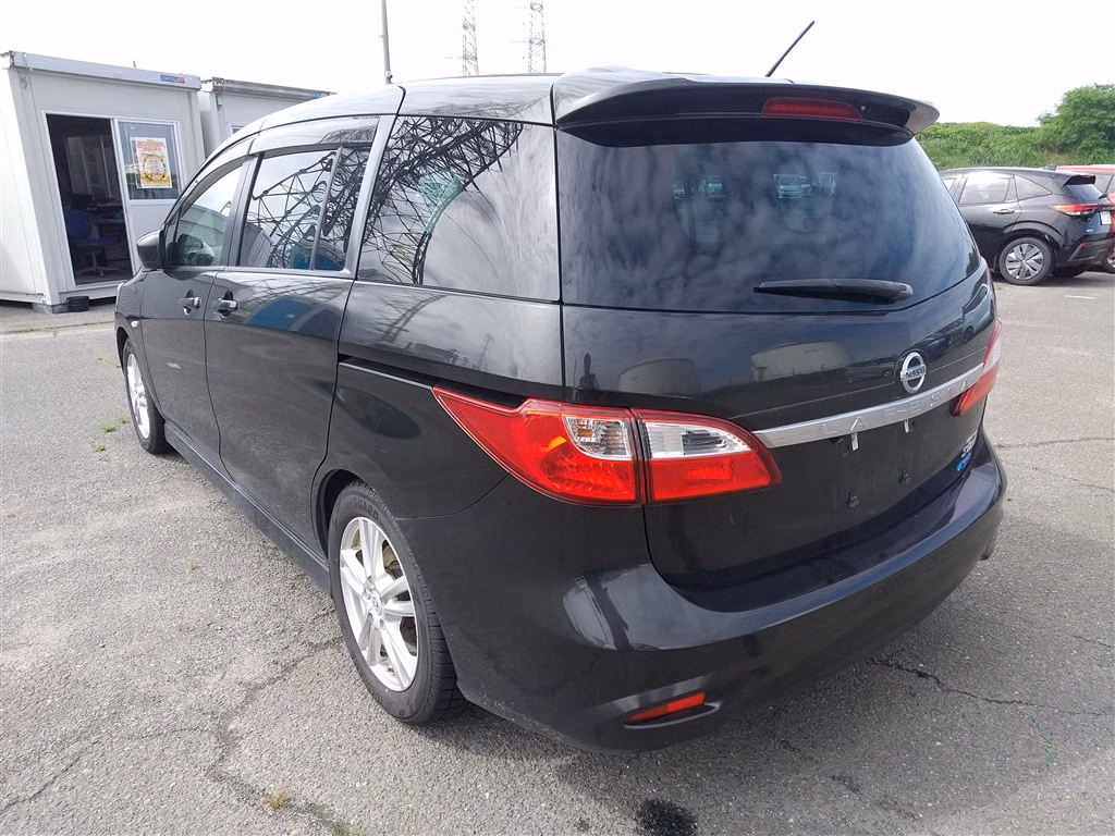 NISSAN LAFESTA