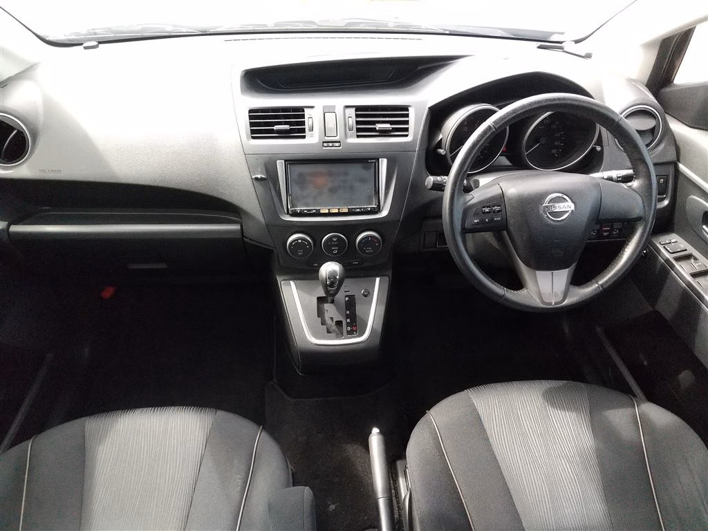 NISSAN LAFESTA