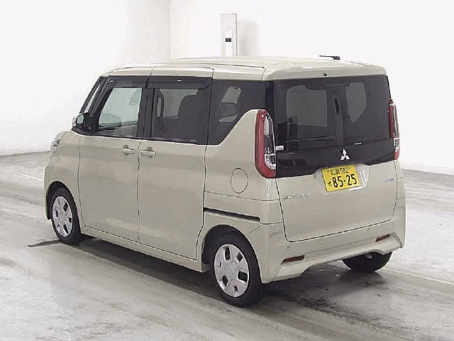 MITSUBISHI EK SPACE