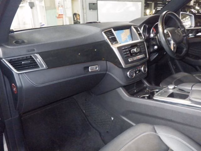 MERCEDES-BENZ M-CLASS