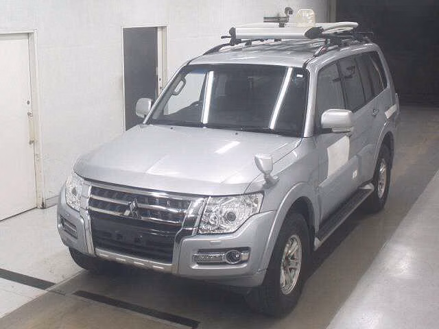MITSUBISHI PAJERO