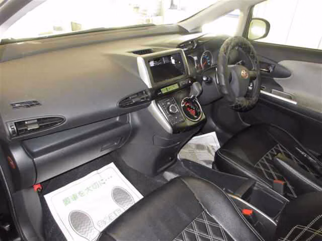 TOYOTA WISH