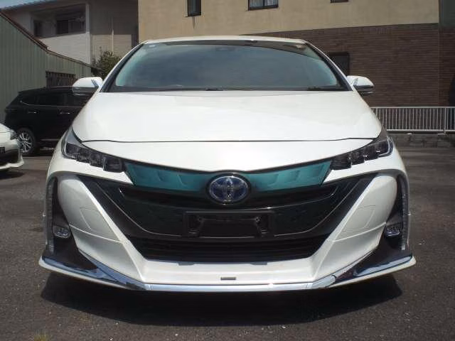TOYOTA PRIUS PHV
