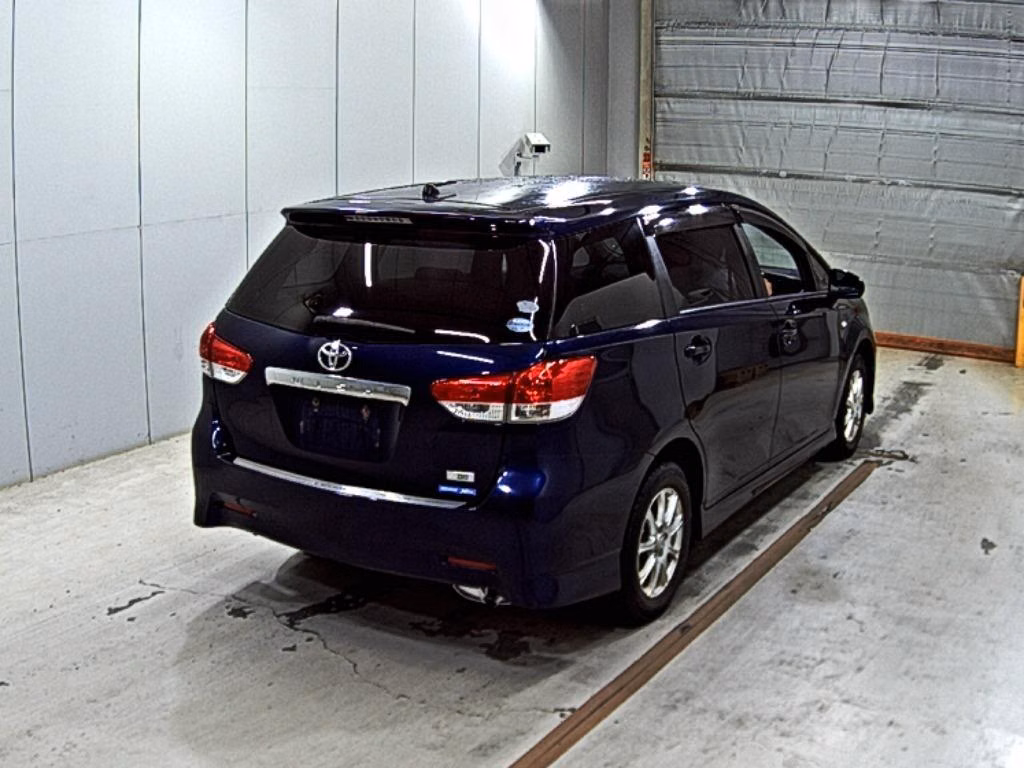 TOYOTA WISH