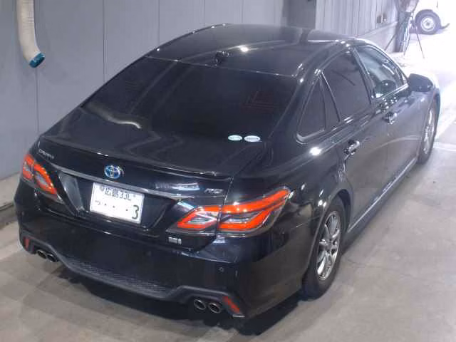 TOYOTA CROWN