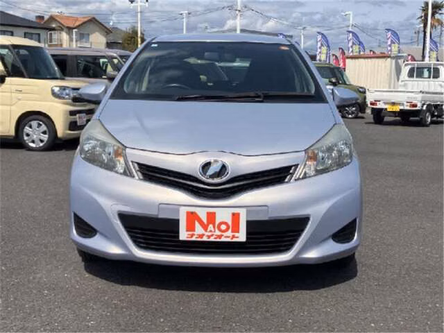 TOYOTA VITZ