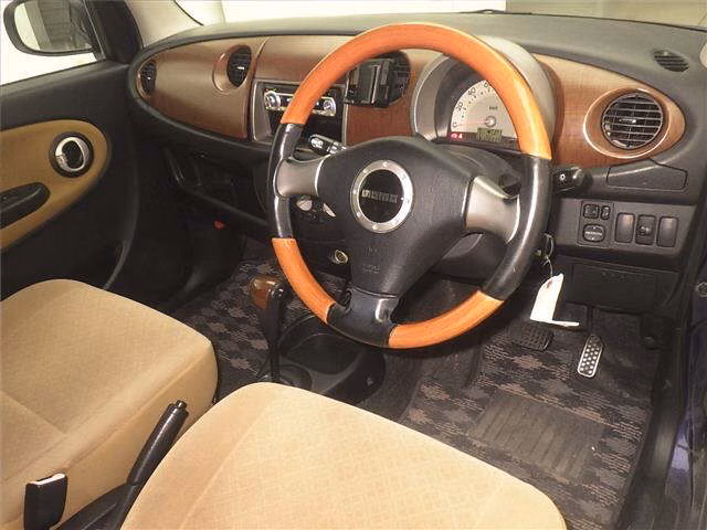 DAIHATSU MIRA GINO