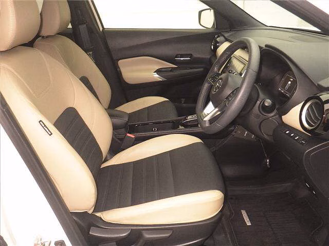 NISSAN KICKS