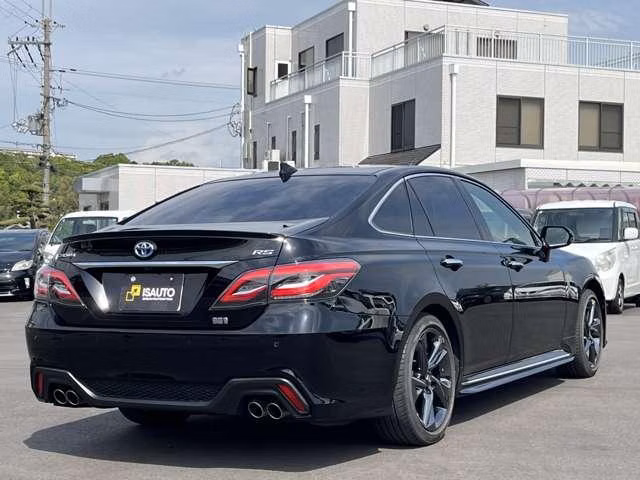 TOYOTA CROWN