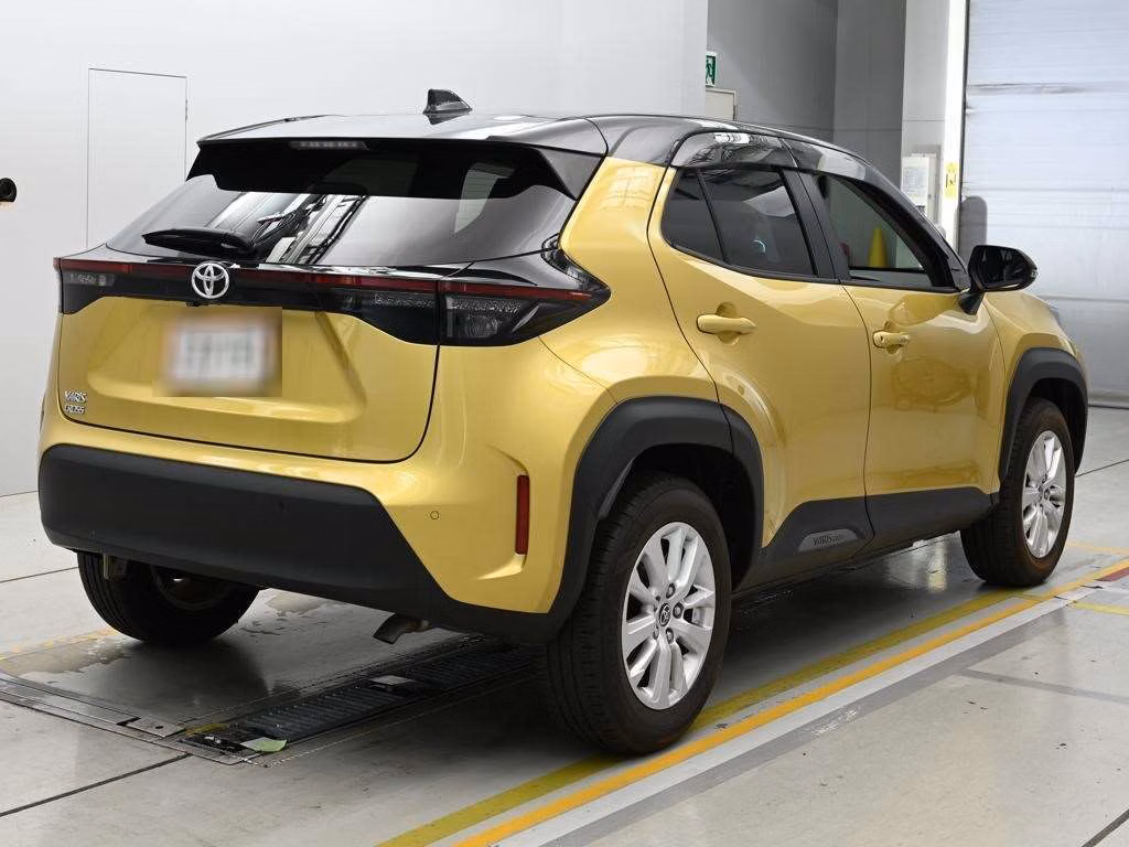 TOYOTA YARIS CROSS