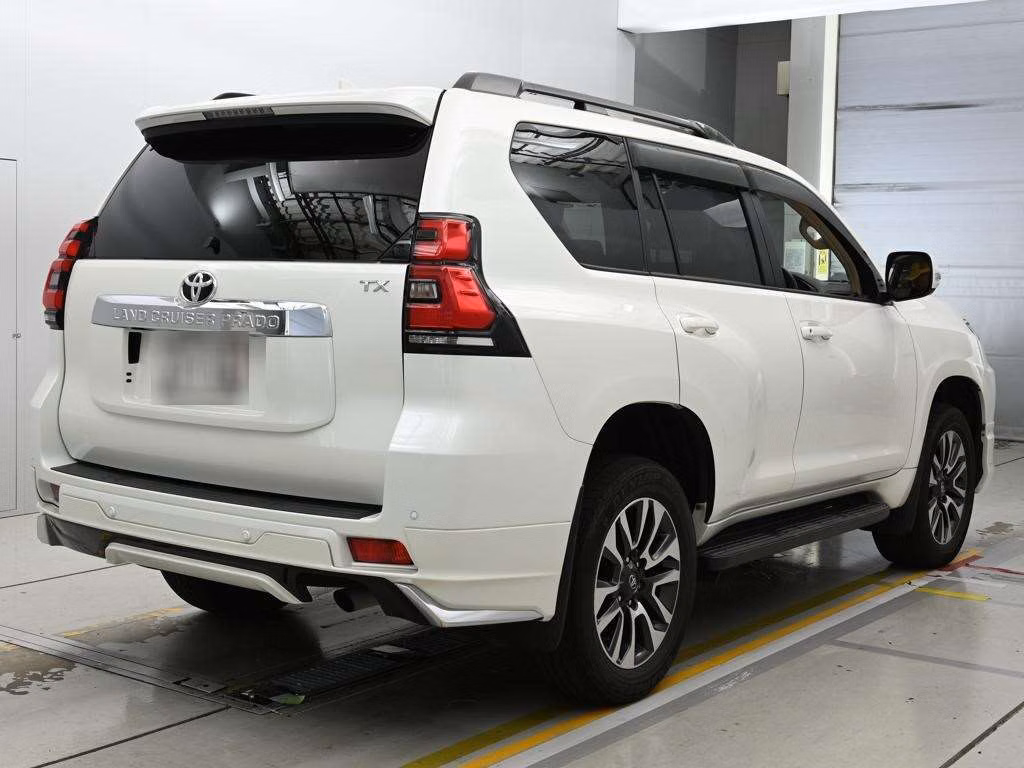 TOYOTA LAND CRUISER PRADO