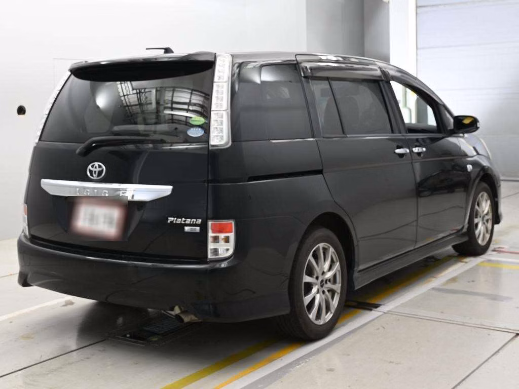 TOYOTA ISIS