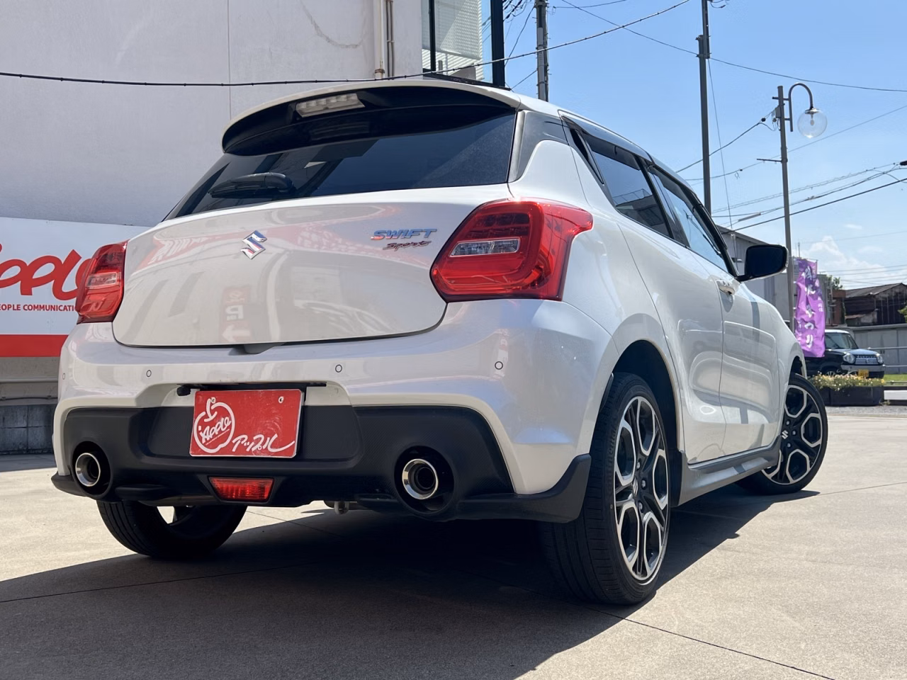 SUZUKI SWIFT