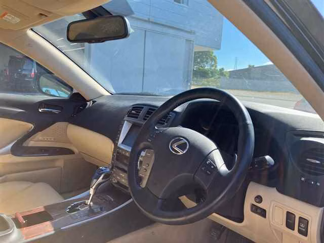 LEXUS IS250