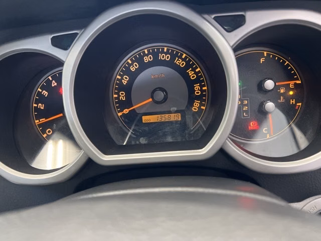 TOYOTA HILUX SURF